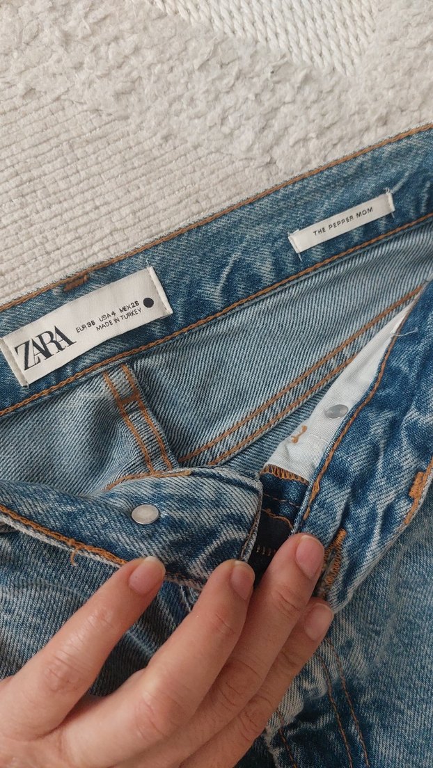 zara Kadın Gri Mavi Yırtık Salaş Kot Pantolon - Görsel 2