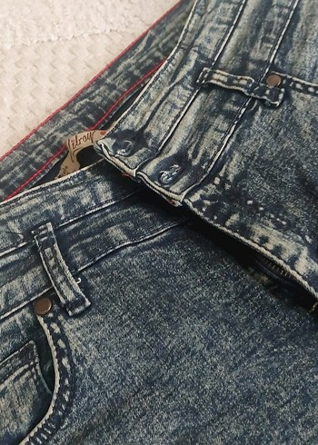 Düğmeli Gri Batik Desenli Kadın Denim Pantolon - Görsel 3