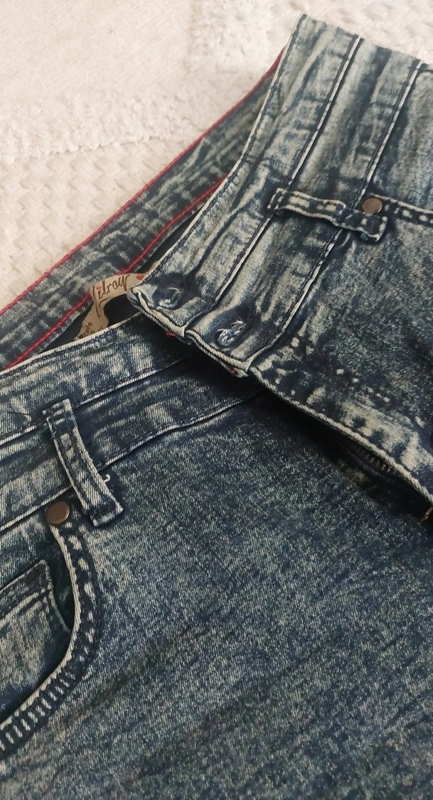 Düğmeli Gri Batik Desenli Kadın Denim Pantolon - Görsel 3