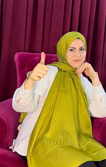 Yeşil İpeksi Jakar Şal