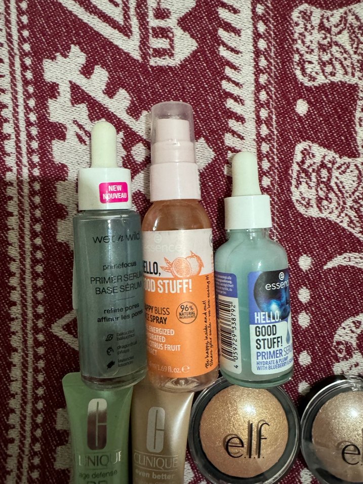 Bej Tonlu Makyaj Bazları ve Aydınlatıcılar - Görsel 2