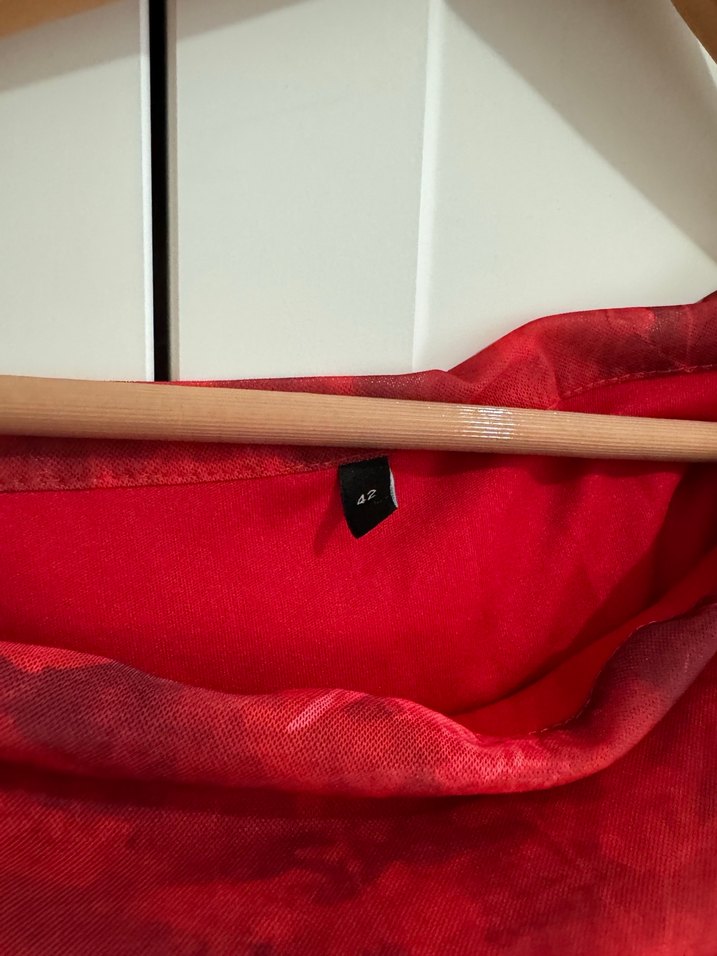 Kırmızı Drapeli Uzun Kadın Elbise - Görsel 4