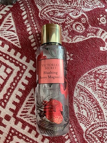 Victorias secret blushing berry magnolia vücut spreyi