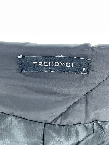 s Beden siyah Renk Trendyol & Milla Mont %70 İndirimli.