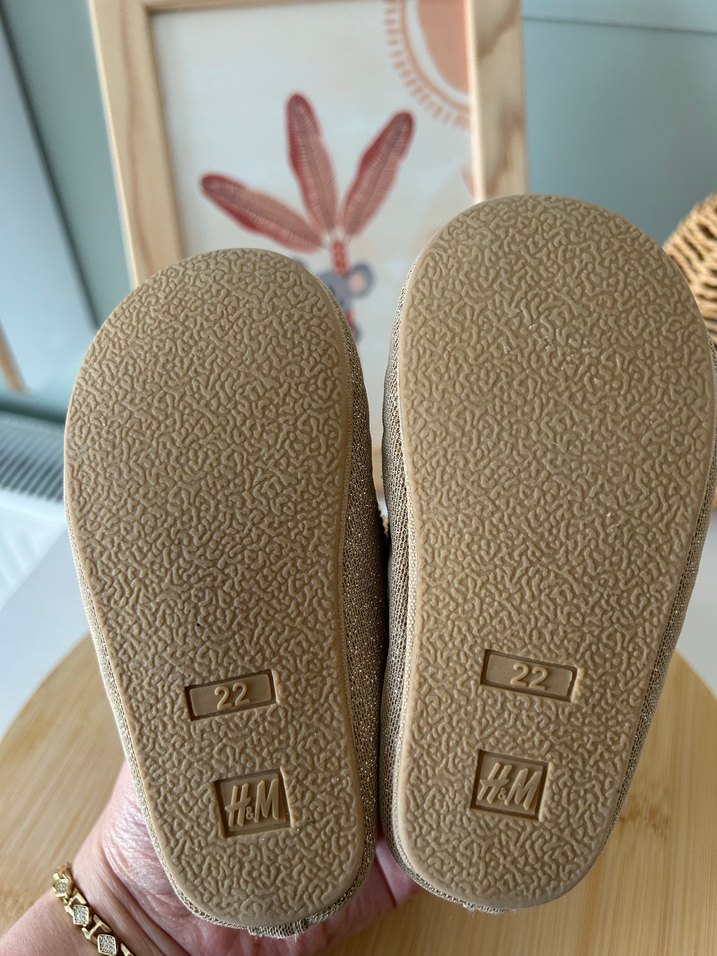 Kız Çocuk Bej Fiyonk Detaylı Babet - Görsel 4