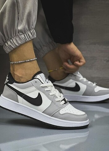 Nike spor ayakkabı 