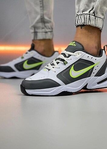 Nike spor ayakkabı 