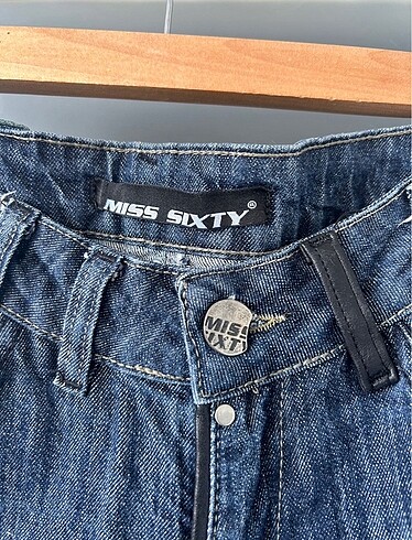 xs Beden lacivert Renk miss sixty bermuda
