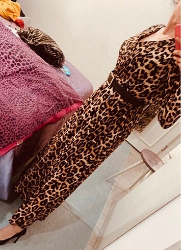 42 Beden Leopar desenli elbise