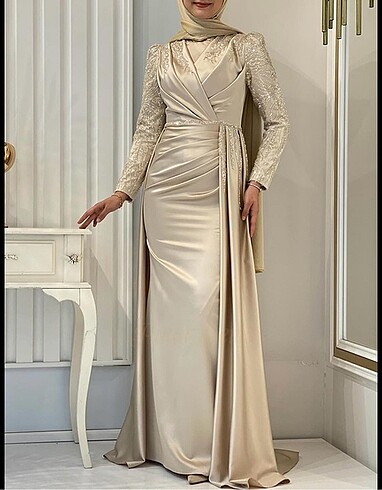 Pınar Şems Nişan Elbisesi