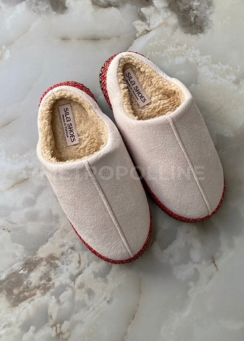 Diğer Motif Desenli Kışlık Ev Terliği