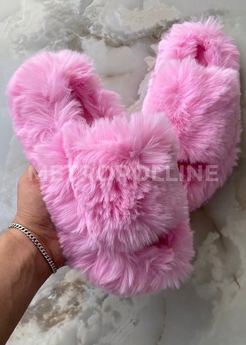 40 Beden pembe Renk Tüylü Peluş Ev Terliği - Pembe