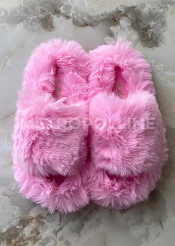 40 Beden Tüylü Peluş Ev Terliği - Pembe