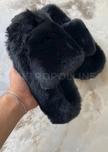 39 Beden siyah Renk Tüylü Peluş Ev Terliği - Siyah