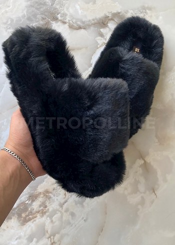 Diğer Tüylü Peluş Ev Terliği - Siyah