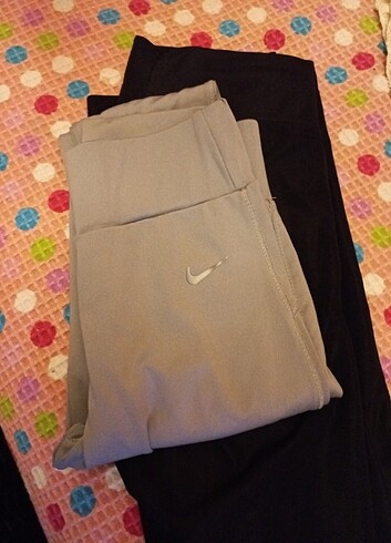 Oysho Tayt bayan icin orjinal nikedir