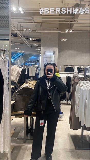 m Beden siyah Renk Bershka Mont