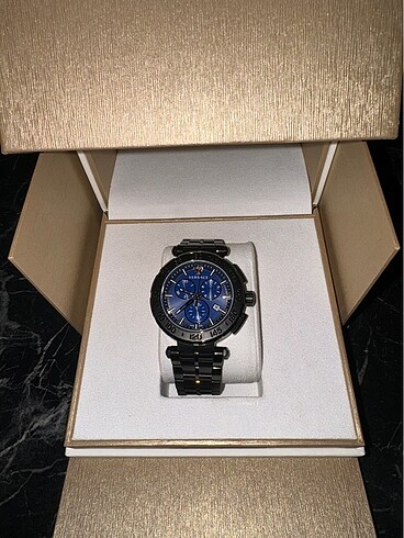 Beden Versace Saat