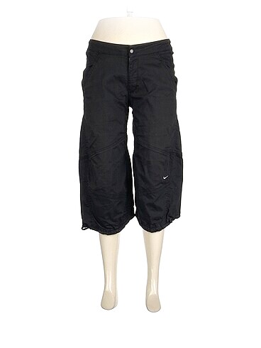 Nike Bermuda / Kapri %70 İndirimli.