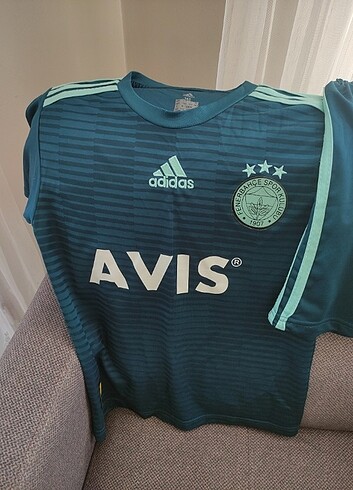7 Yaş Beden turkuaz Renk Fenerbahçe çocuk forma takımı 
