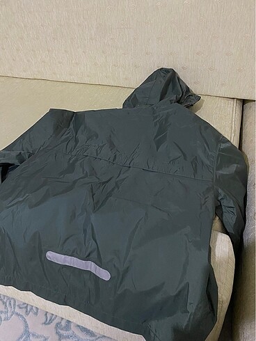 Çocuk yağmurluk mont - Görsel 7