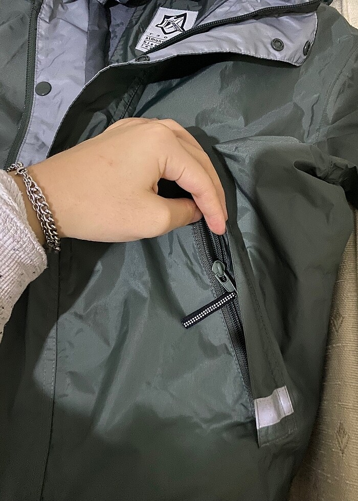 Çocuk yağmurluk mont - Görsel 4