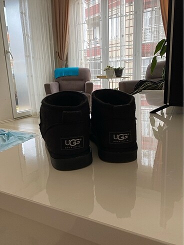 37 Beden ugg bot