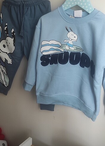 5 Yaş Beden mavi Renk 5-6 yaş snoppy alt üst takım ikili