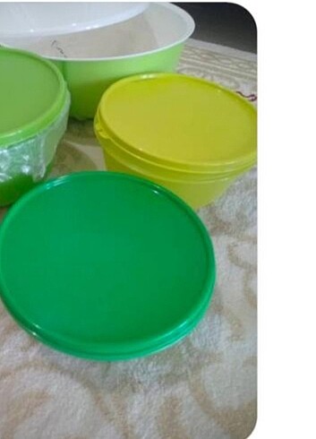 Tupperware kaplar 