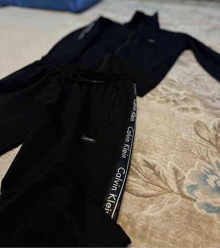 Calvin Klein eşofman takımı