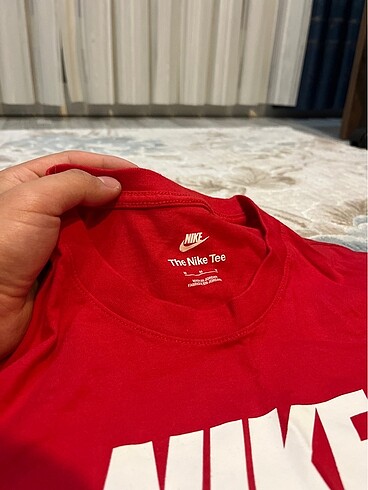 m Beden kırmızı Renk Nike tişört