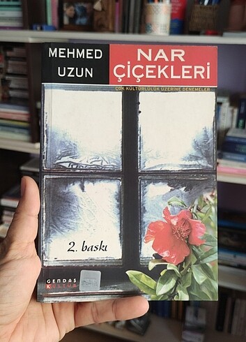 Mehmed Uzun / Nar Çiçekleri 
