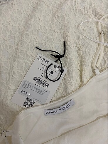 40 Beden beyaz Renk Bershka beyaz midi elbise