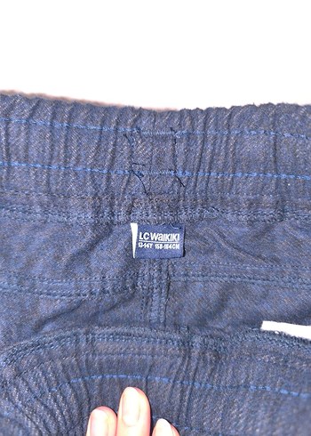 Siyah Kadın Rahat Kesim Midi Kumaş Pantolon - Görsel 2