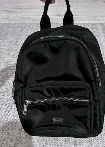 Pull and Bear Pull Bear Siyah Mini Sirt Cantasi
