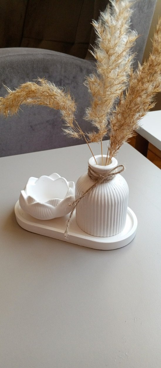 Beyaz Seramik Vazo ve Tepsi Seti - Görsel 2
