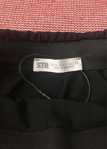 s Beden stradivarius yırtmaçlı etek