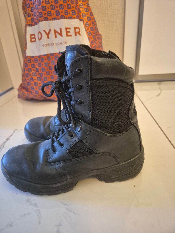 YDS Erkek Bot - Görsel 3