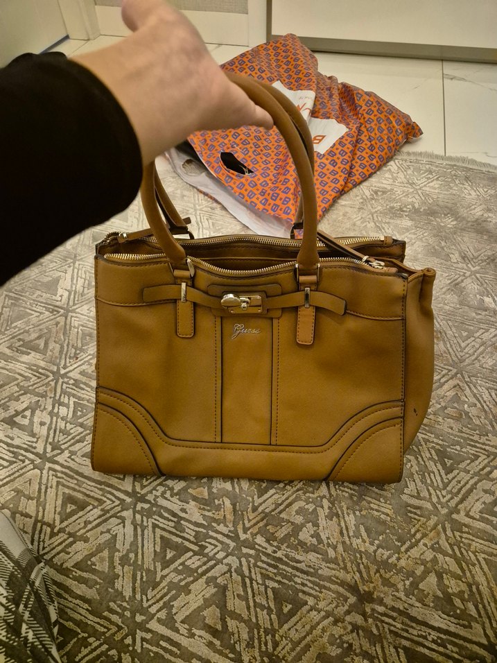 Bej Deri Tokalı Kadın Çanta (Guess) - Görsel 3