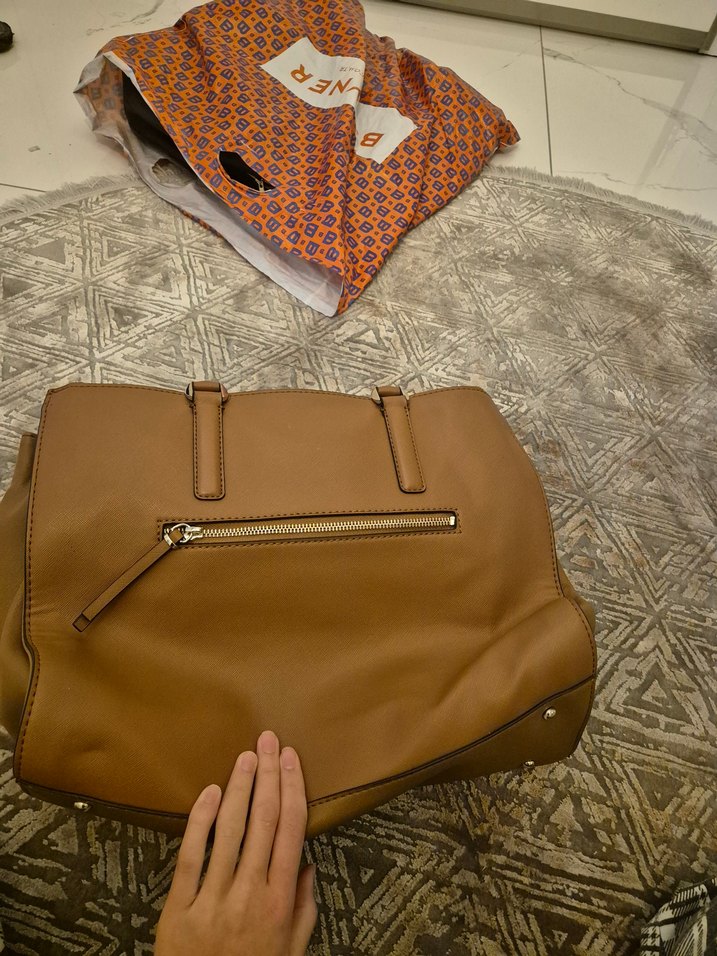 Bej Deri Tokalı Kadın Çanta (Guess) - Görsel 2