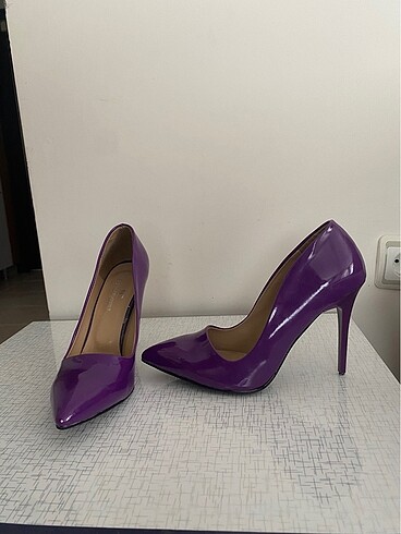 39 Beden Mor Rugan Topuklu Stiletto Ayakkabı