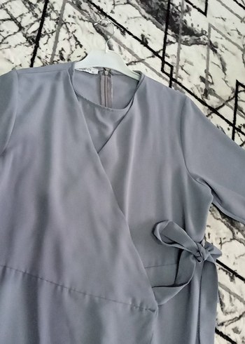 Gri pantolonlu tulum - Görsel 2