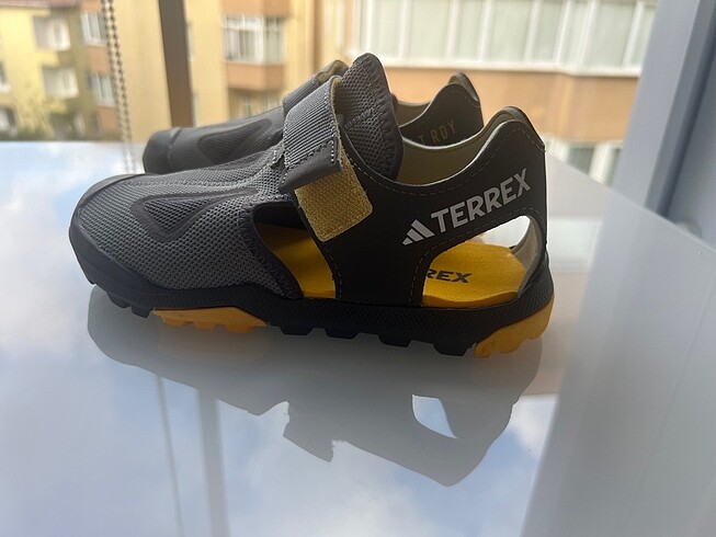Adidas orjinal 29 numara giyilmedi