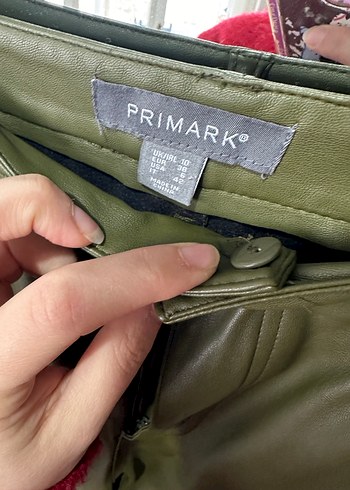 Kadın Parlak Haki Deri Midi Şort - Görsel 4