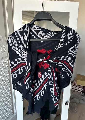 Bohem Siyah Desenli Kadın Şal - Görsel 3