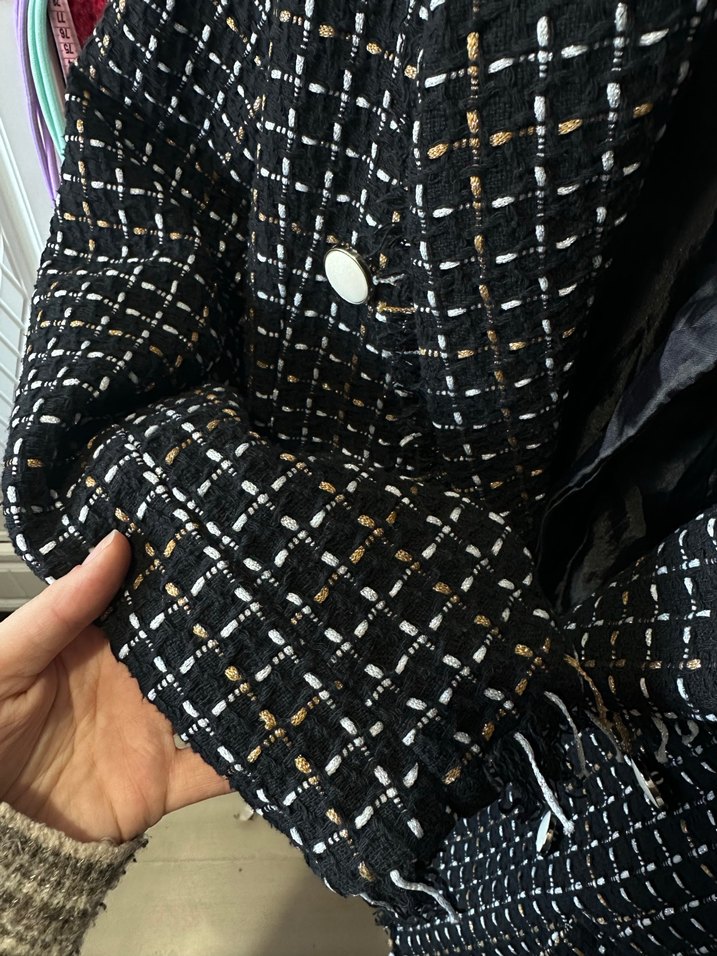 Düğmeli Siyah Desenli Midi Blazer - Görsel 3
