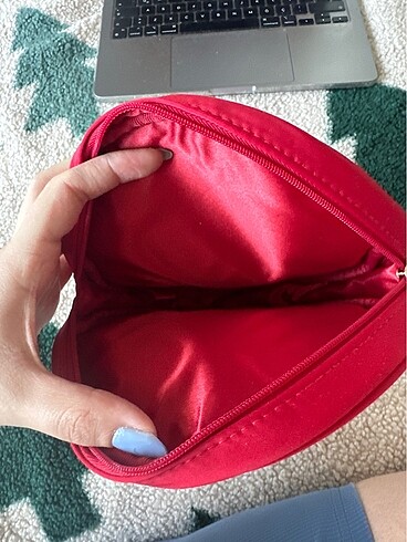 Giorgio Armani Armani makyaj çantası clutch????????