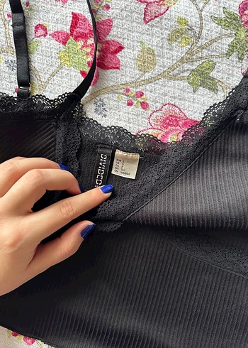H&M Nakışlı Siyah Gotik Bralet