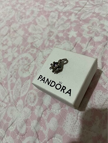  Beden Pandora ursula charm