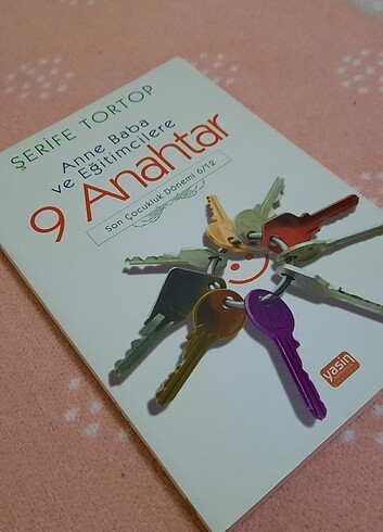 Anne Baba ve Eğitimcilere 9 Anahtar kitabı